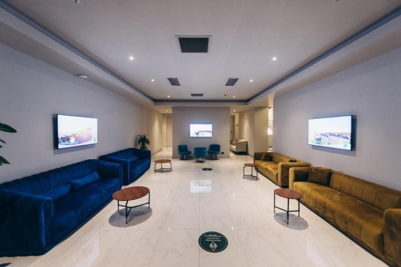 Luxury Sea View Apartments In Orbi City Batumi Exterior photo