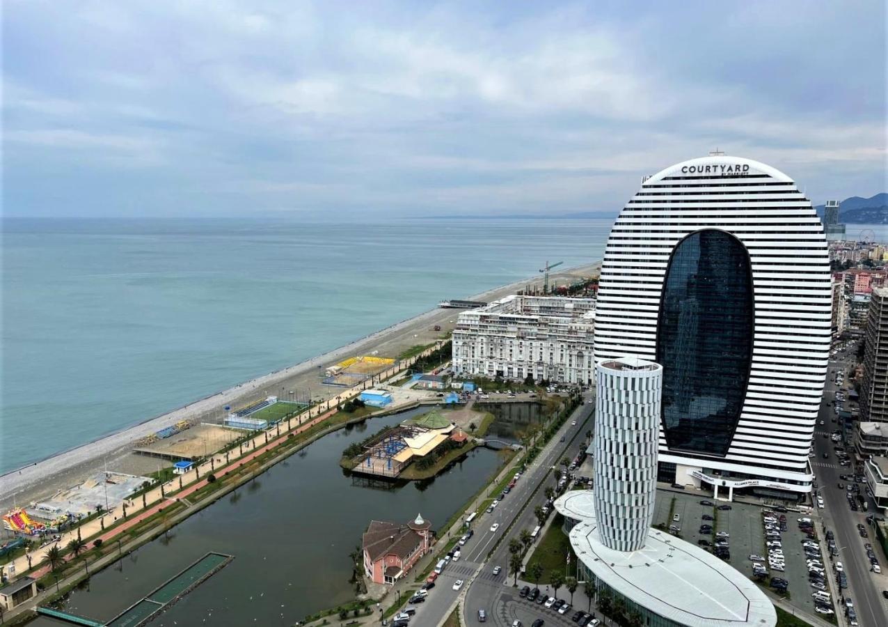 Luxury Sea View Apartments In Orbi City Batumi Exterior photo