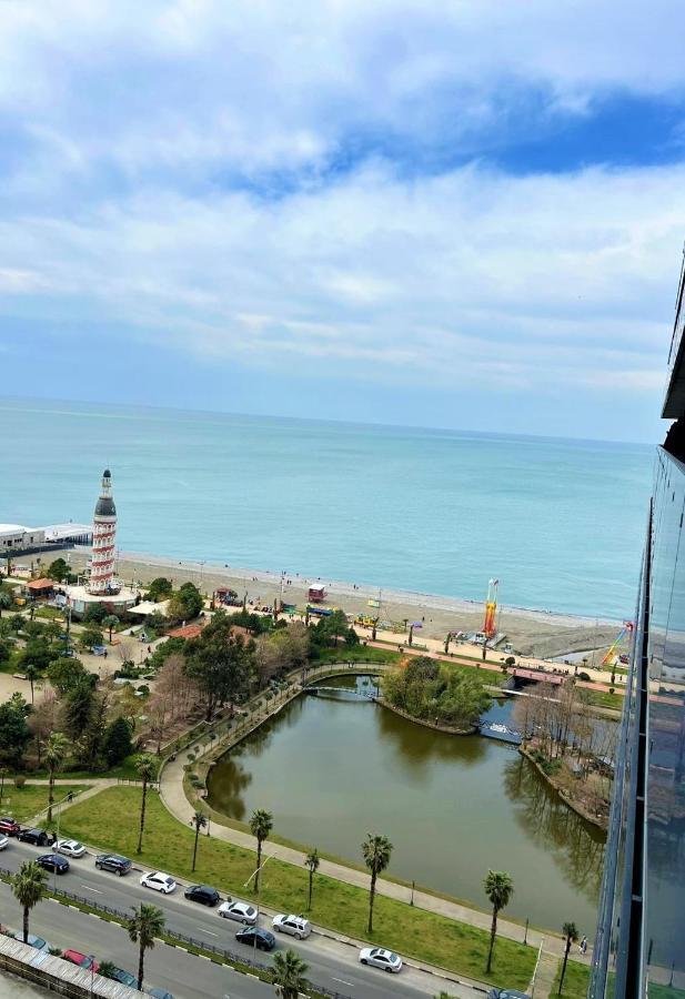 Luxury Sea View Apartments In Orbi City Batumi Exterior photo